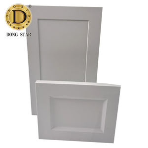 Panneau de meuble moderne en MDF MR avec film PVC brillant de 18 mm, écologique, imperméable, résistant aux UV, taille personnalisée OEM - Product Image 4