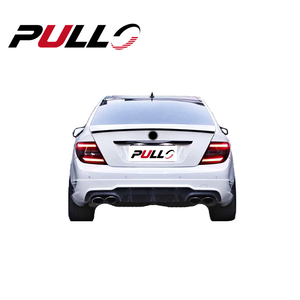 Pièces automobiles à bon <span class=keywords><strong>prix</strong></span> avec pare-chocs avant et arrière, calandre, phares et capot pour Benz C W204 08-14 modifié en style <span class=keywords><strong>C63</strong></span> <span class=keywords><strong>AMG</strong></span> - Product Image 4