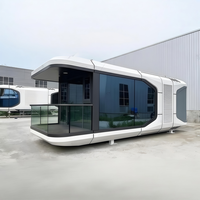 Maison préfabriquée de luxe moderne sur mesure, type cabine Apple, portable et modulaire, pour hôtel-capsule, complexe hôtelier et projet de camping