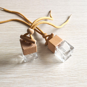 Personalizar lujo 8ml colgante coche difusor botella de perfume de vidrio con tapa de madera - Product Image 3