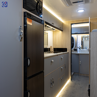 Caravane compacte hors réseau CAMPTRL avec système d'énergie solaire, design léger et facile à remorquer