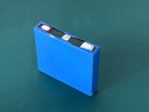 แบตเตอรี่ลิเธียม NMC 75C Super Power 2.4V 10Ah รูปทรง Prismatic สำหรับเครื่องเสียงรถยนต์ รถจักรยานยนต์ สตาร์ทเตอร์ 1000 รอบ -50~60 องศา - Product Image 5