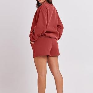 Ensemble de survêtements personnalisés pour femmes : Sweat à capuche côtelé, short et haut décontracté à col rond et manches longues de couleur unie – Vente en gros - Product Image 5