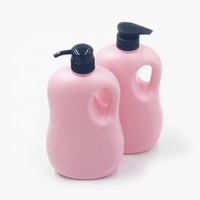 Grosir 1L 2L wadah sampo Gel mandi botol kosong datar Oval hitam merah muda HDPE kapasitas besar pegangan untuk masker wajah Losion