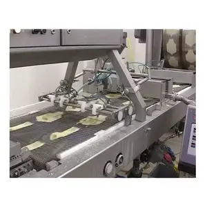 Full-automatic spring roll making folding machine restaurant