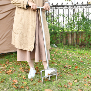 Winslow & Ross aérateur de pelouse en acier inoxydable dents creuses dents de carottage aérateur manuel de pelouse - Product Image 5