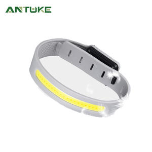 Bracelet lumineux LED rechargeable blanc Antuke pour le sport en plein air, course à pied, cyclisme, sécurité nocturne - Product Image 1