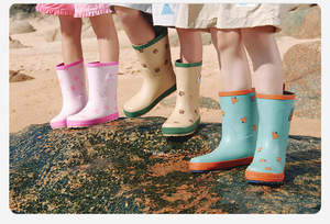 Bottes de pluie en caoutchouc imperméables légères mi-hautes mates en gros pour enfants garçons filles - Product Image 2