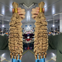 Vente en gros de cheveux humains ondulés et humides pour le tressage sans trame blond miel vague profonde cheveux humains bruts Boho extension de cheveux pour tressage