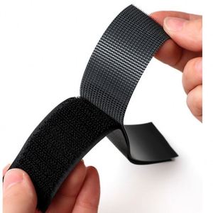 Bande auto-agrippante noire en nylon 100% à coudre, avec boucle souple en tissu et crochet en plastique moulé par injection - Product Image 1