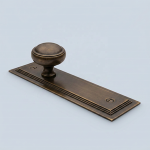 Boutons de meuble élégants en laiton brossé avec plaque arrière, finition dorée, pour tiroirs de commodes de cuisine et de maison, poignées fixes - Product Image 3