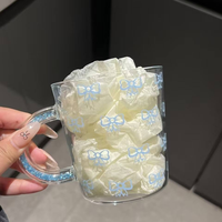 500ml schattige patroon glazen koffiemok van borosilicaatglas met glitterhandvat, Ins-stijl, hittebestendig glazen beker voor latte en ijskoffie