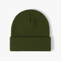 Bonnet en tricot d'hiver personnalisé avec votre propre logo, avec patch en cuir personnalisé
