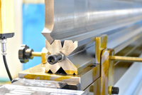 Machine de pliage hydraulique BORUI de haute précision et haute vitesse pour le traitement des pièces métalliques, prix compétitifs