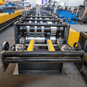 Machine <span class=keywords><strong>à</strong></span> former des gouttières de haute précision 45 #   Machine de profilage de rouleaux pour gouttières de drainage de toiture en acier trempé chromé dur - Product Image 5