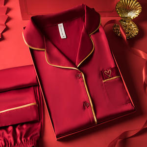 <span class=keywords><strong>Pigiama</strong></span> Traspirante con Logo Frontale e Scollo a V per Coppie di Sposi, Set Estivo in Raso Rosso per <span class=keywords><strong>Uomo</strong></span> e Donna - Product Image 6