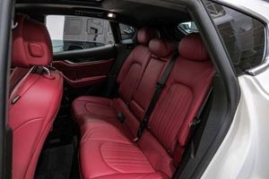 <span class=keywords><strong>Maserati</strong></span> <span class=keywords><strong>Levante</strong></span> Modena SUV Usado 2024 - Venta - Product Image 3