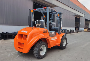 Euro5 HUAYA 4x4 חדש דגם Ant ארבע גלגלים מלגזה שטח 5 טון מלגזה מפרקי שטח גס למכירה - Product Image 3