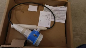 Sensor ultrasónico de nivel Endress+Hauser E+H FMU40 Meter - Product Image 3