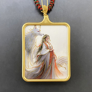 Collier en acier inoxydable plaqué or 18 carats avec pendentif renard féerique et chaîne tressée étanche – Vente en gros - Product Image 4