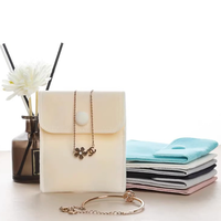 Sacs de voyage en cuir à bijoux LOGO personnalisé Pochette à anneaux portable avec cordon de serrage Sac cadeau en velours pelucheux Emballage pour collier et bracelet