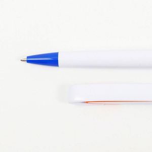 Bolígrafo Personalizado con Clip Grande - Bolígrafos Promocionales de Plástico para Ferias Comerciales, Regalos y Promoción de Marca - Product Image 3