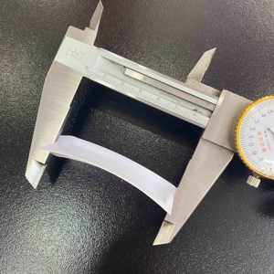 Cor branca Rolling Door Plastic Side Lock Fit 77mm Alumínio Porta Painel - Product Image 3