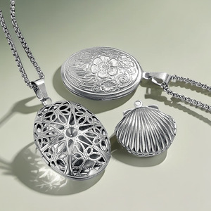 Mặt dây chuyền hình oval bằng thép không gỉ không phai màu, kiểu dáng cổ điển, khắc hoa, hình Thánh Bênêđictô, mặt dây chuyền hình trái tim để đựng ảnh - Product Image 2