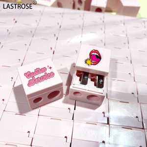 <span class=keywords><strong>Taille</strong></span>-<span class=keywords><strong>crayon</strong></span> manuel en plastique de <span class=keywords><strong>maquillage</strong></span> mignon petit mini <span class=keywords><strong>crayon</strong></span> à lèvres de sourcil <span class=keywords><strong>taille</strong></span>-<span class=keywords><strong>crayon</strong></span> cosmétique à Double trou - Product Image 1