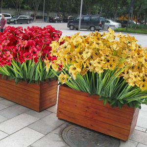 Ramo de Violetas Artificiales al por Mayor, Ramo de Flores Artificiales de Plástico para Decoración de Bodas, Hogar, Exhibición al Aire Libre, Fotografía - Product Image 4