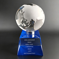 Neelpure 183626 Globo Terráqueo de Cristal Grabado con Mapa del Mundo, Premio Personalizado con Logotipo Grabado con Láser y Base de Cristal Azul Brillante