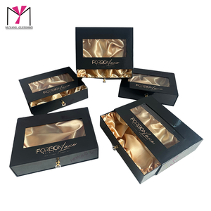 Nouveaux produits : Boîte à perruques dorée personnalisée avec fenêtre et logo - Product Image 5