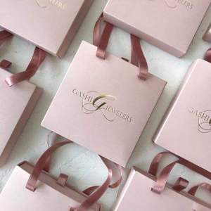 Caja de Regalo Personalizada, Cajas de Papel de Regalo de Lujo para Joyería, Bolsa de Embalaje con Asa de Listón, Estampado en Caliente, Bolsa de Papel <span class=keywords><strong>Rosa</strong></span> - Product Image 4