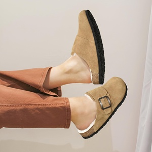 Sabots doublés de fourrure de qualité supérieure avec soutien de la voûte plantaire et mousse à mémoire de forme-Mules confortables toute la journée pour femmes (service OEM/ODM) - Product Image 2