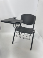 Chaise de formation empilable avec grande tablette d'écriture, panier de rangement, cadre en acier en forme de cœur, chaise d'étudiant en plastique PP pour salle de classe