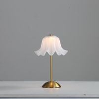 Lampe de bureau LED en fer forgé avec commande tactile et variateur d'intensité, sans fil, rechargeable, design européen pour usage hôtelier