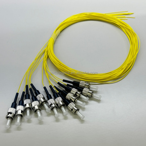 Pigtail de Fibra Óptica LSZH de Bajo Humo y Cero Halógenos ST/UPC de 12 Hilos Monomodo, 0.9mm, 1.5M para Empalmes ODF FTTH - Product Image 5