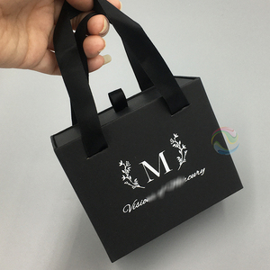 Sang Trọng Độc Đáo Màu Đen Ngăn Kéo Tùy Chỉnh Lá Vàng Biểu Tượng Vòng Đeo Tay Hộp Đồ Trang Sức Bao Bì - Product Image 5