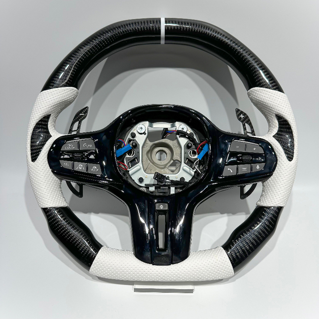 Factory Custom Direct Sale Black Carbon Fiber White Leather Sports Steering Wheel for BMW G20 G21 G22 G23 G26 G80