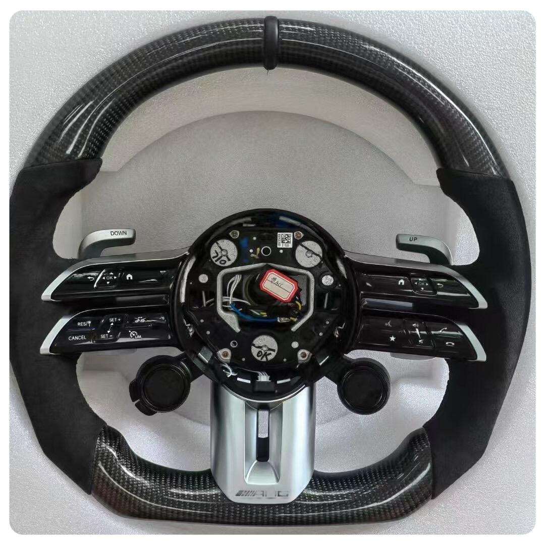 Volant complet (fibre de carbone + alcantara + pommeau)