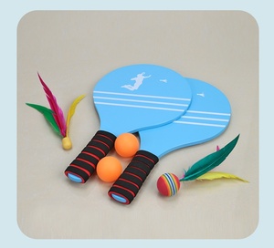 Raquettes de <span class=keywords><strong>badminton</strong></span> de plage en bois recyclé OEM/ODM pour 2 joueurs avec volants colorés pour jeu familial en jardin - Product Image 5