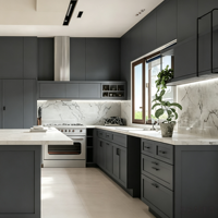 Portes en MDF gris anthracite style Shaker avec finition peinte mate, armoire de cuisine modulaire sur mesure avec îlot et plan de travail en marbre