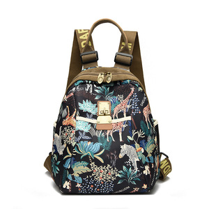 Nouveau Sac à Dos de Voyage Portable pour <span class=keywords><strong>Femme</strong></span> 2026, Grande Capacité 20-35L, Imprimé Tendance Super Tendance - Product Image 4