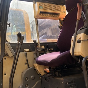 รถขุดตีนตะขาบไฮดรอลิกแบบใช้แล้ว DH55 DH60-9ขุดมือสอง V DX140W คุณภาพสูงในลานเซี่ยงไฮ้ - Product Image 5