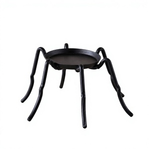 Portavelas Minimalista de Hierro Negro con Diseño de Telaraña para Decoración de Halloween en el Hogar, Portavelas Metálico Resistente con Tres Patas - Product Image 1