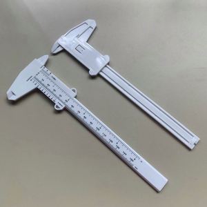 Pieds-métriques promotionnels en plastique : Outil de mesure économique pour le bureau et les cadeaux - Product Image 3