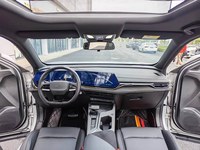 Voitures d'occasion Changan Oshan X5 PLUS SUV LHD Automatique Traction avant 1.5T Faible kilométrage Sans accident Exportation Vente en gros 2023