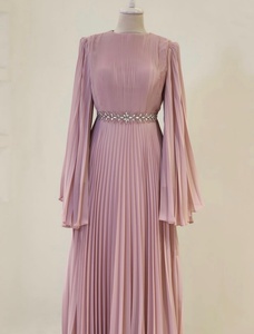 <span class=keywords><strong>Robe</strong></span> <span class=keywords><strong>longue</strong></span> de soirée musulmane plissée à la taille avec strass de luxe sur mesure, vêtements islamiques pour femmes, Abaya inspirée de Dubaï pour les fêtes - Product Image 4