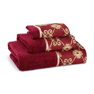 Ensemble de serviettes de bain en coton brodé, ensemble cadeau de serviettes de toilette, ensemble de serviettes de bain en coton rouge brodé motif floral pour adultes à domicile - Product Image 1