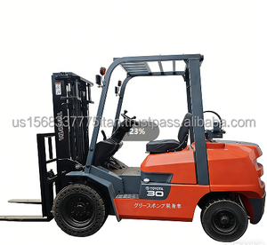 รถยกโตโยต้าญี่ปุ่นมือสอง ใช้แก๊ส LPG 3 ตัน ยกสูง 3 เมตร - Product Image 1